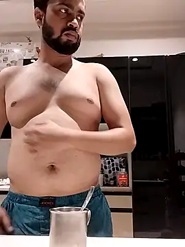 Snapshot of hornydaddy_21 chatting on 04/14/26, 07:31 hornydaddy 21 online show from 04/14/26, 07:31