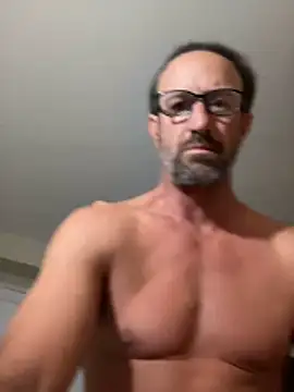 Pink-Tip-Bunny online show from 04/15/26, 10:33