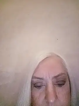 Julia20X online show from 04/09/26, 11:59