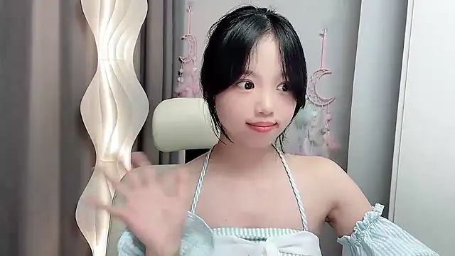 Xiaoqing00 online show from 05/22/26, 03:28