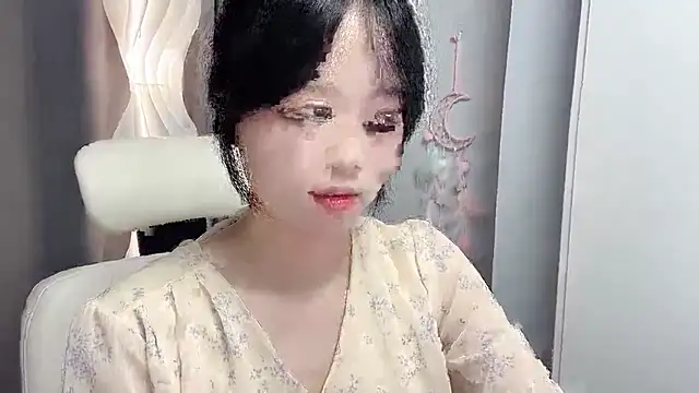 Xiaoqing00 online show from 06/01/26, 06:15