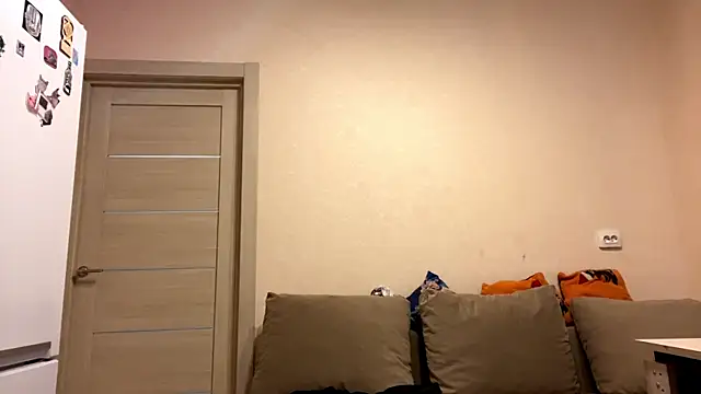 AllegraStaffieri online show from 04/16/26, 09:50