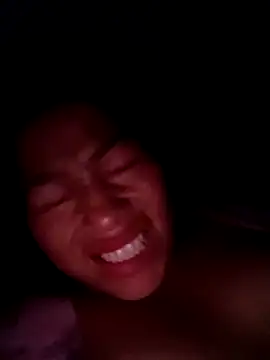 gatita2303 online show from 04/14/26, 08:20