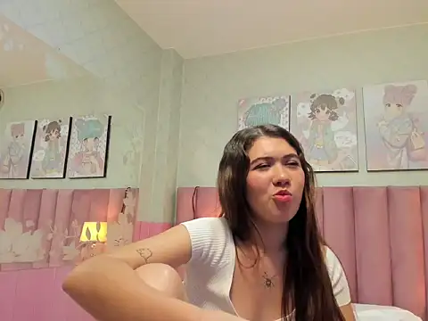 Hellencute18  online show from 04/11/26, 11:31