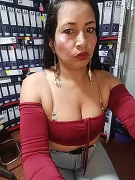 ZOE-WILDER  online show from 06/13/26, 11:08