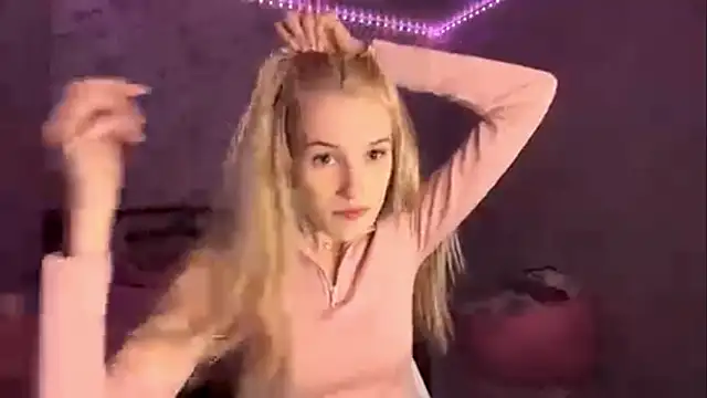 Snapshot of Ketris_Drewerses chatting on 04/16/26, 01:12 Ketris Drewerses online show from 04/16/26, 01:12