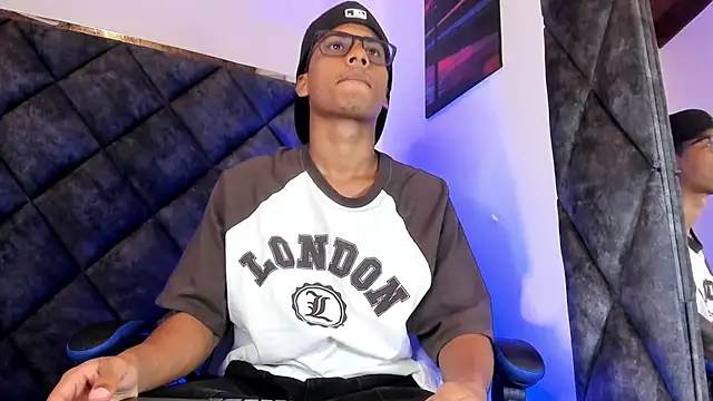 LiamKron online show from 07/14/26, 11:16