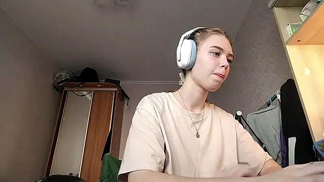 HebrewRiding online show from 04/13/26, 08:09