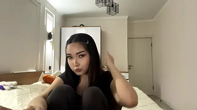 Snapshot of MardellHeavrin chatting on 04/13/26, 02:00 MardellHeavrin online show from 04/13/26, 02:00