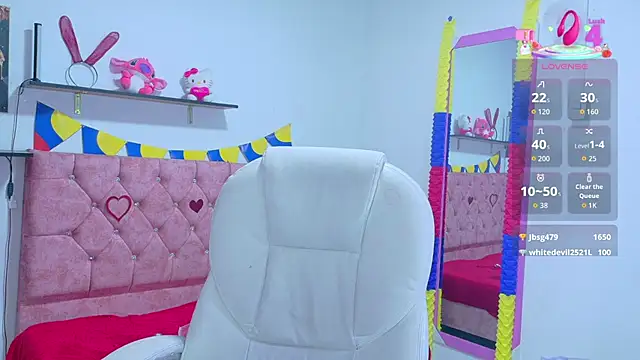 Snapshot of VelinaHoney chatting on 06/30/26, 12:28 VelinaHoney online show from 06/30/26, 12:28