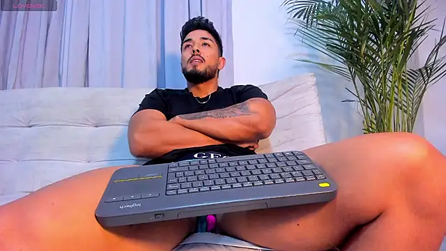 Snapshot of alangreek1 chatting on 07/20/26, 02:26 alangreek1 online show from 07/20/26, 02:26