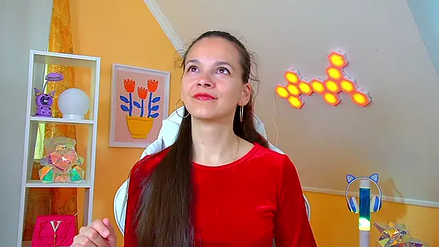 Snapshot of LeonaLane chatting on 05/11/26, 06:30 LeonaLane online show from 05/11/26, 06:30