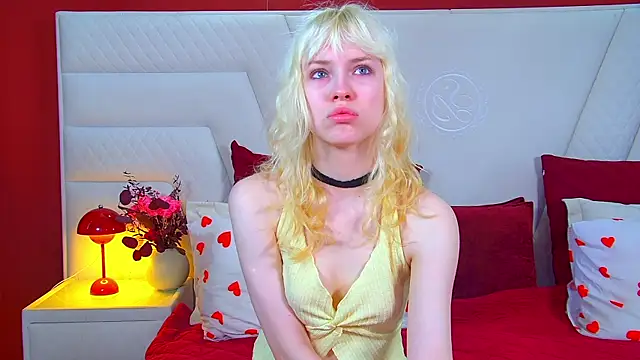 HannahHollis online show from 06/16/26, 06:05