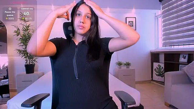 arianarousee online show from 05/31/26, 12:34