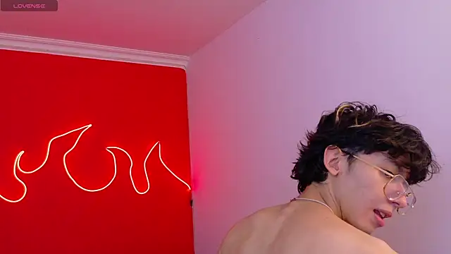 Twink Sebas7 online show from 07/17/26, 03:35