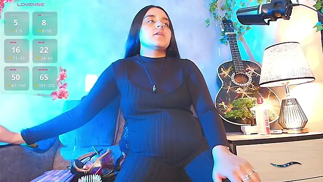 ambar  devon online show from 04/14/26, 08:04