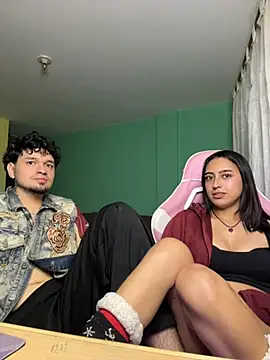 hotlatinocouple   online show from 05/16/26, 12:18