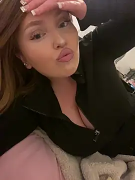 Snapshot of perfectbbprincess chatting on 04/13/26, 05:24 perfectbbprincess online show from 04/13/26, 05:24