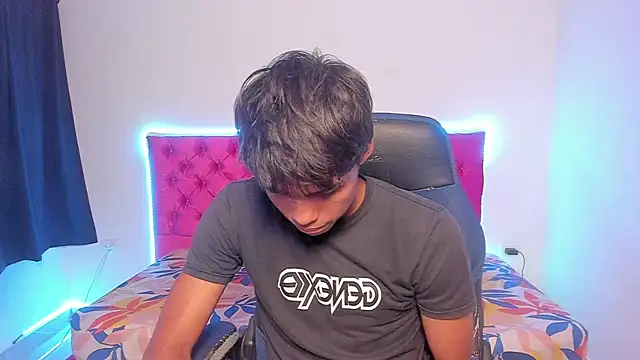 skinny sam online show from 04/15/26, 06:09