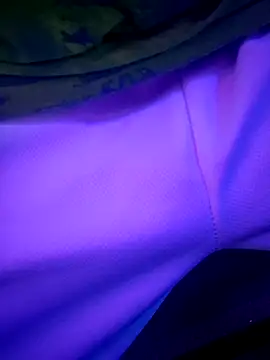 Snapshot of chronic_vibez chatting on 04/15/26, 01:07 chronic vibez online show from 04/15/26, 01:07