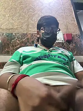 Badbuddy00 online show from 04/13/26, 06:13