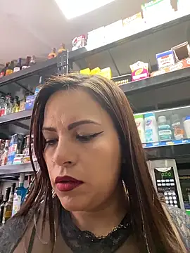 MIA ROSSEEE online show from 05/04/26, 01:51