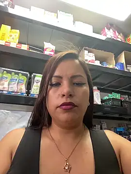 MIA ROSSEEE online show from 05/20/26, 02:23
