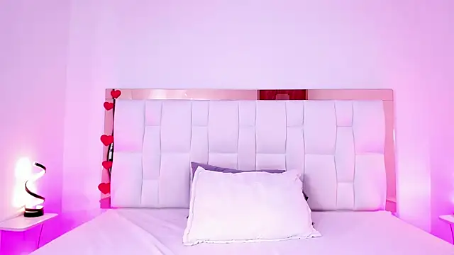 Snapshot of Madeline_curvy chatting on 04/11/26, 07:07 Madeline curvy online show from 04/11/26, 07:07