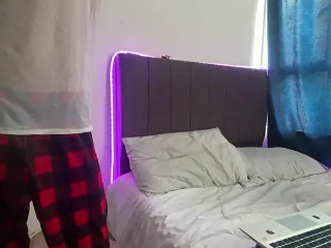 Snapshot of _DavidPrince_ chatting on 04/13/26, 06:35 DavidPrince online show from 04/13/26, 06:35