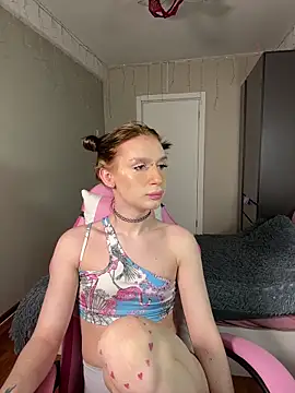 Snapshot of Mikaella_Nicole chatting on 04/13/26, 04:45 Mikaella Nicole online show from 04/13/26, 04:45