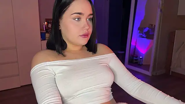 lola raze online show from 05/13/26, 10:17