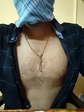 bullhottamil online show from 04/11/26, 04:00