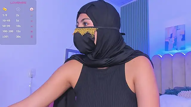 Layla amirah online show from 05/19/26, 03:02
