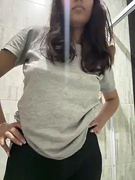 Layla amirah online show from 05/29/26, 01:25
