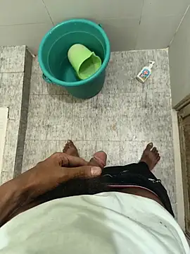  younger couples  online show from 04/14/26, 09:32