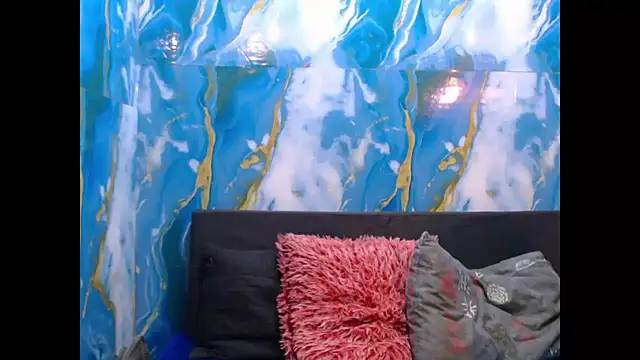 Snapshot of caramelchoco69 chatting on 07/02/26, 05:57 caramelchoco69 online show from 07/02/26, 05:57