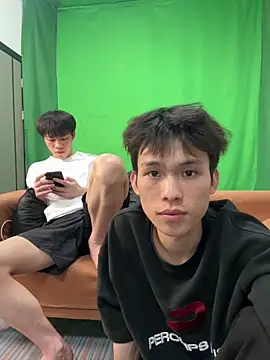 Snapshot of titi-999 chatting on 04/11/26, 08:51 titi-999 online show from 04/11/26, 08:51