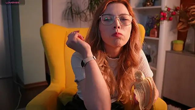 SonyaCubine online show from 04/12/26, 11:37