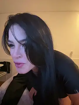 LOUISEE   online show from 05/09/26, 12:16