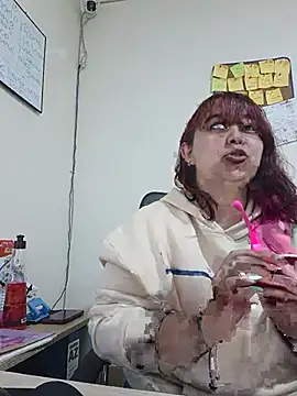 AliceScoot  online show from 06/15/26, 02:36