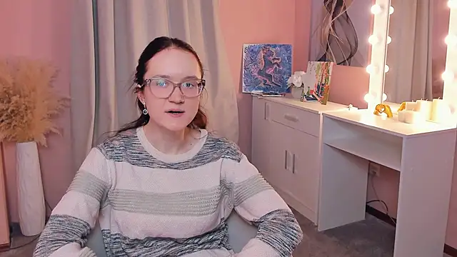 ErmaCurlis online show from 04/11/26, 10:41