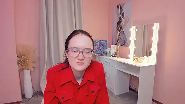 ErmaCurlis online show from 04/13/26, 09:37