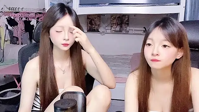 Snapshot of xiaoqiao-daqiao chatting on 04/15/26, 01:29 xiaoqiao-daqiao online show from 04/15/26, 01:29