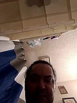 Snapshot of MrBustNut2026 chatting on 04/12/26, 04:34 MrBustNut2026 online show from 04/12/26, 04:34