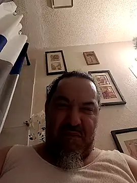 Snapshot of MrBustNut2026 chatting on 04/13/26, 02:11 MrBustNut2026 online show from 04/13/26, 02:11