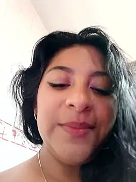 Snapshot of Arianha_segura chatting on 04/15/26, 07:58 Arianha segura online show from 04/15/26, 07:58