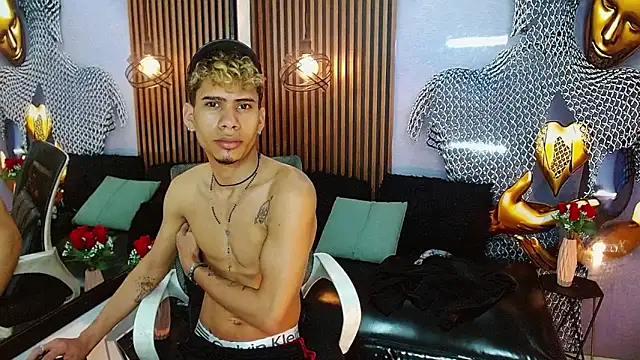 Skinny cute Alyer online show from 06/17/26, 01:52