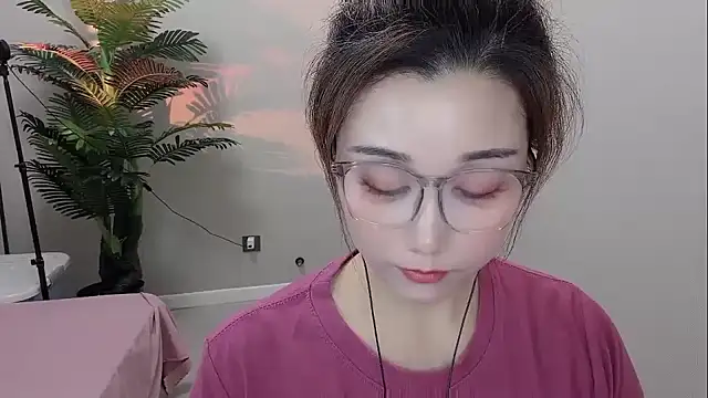 Yunxi- online show from 04/18/26, 01:37
