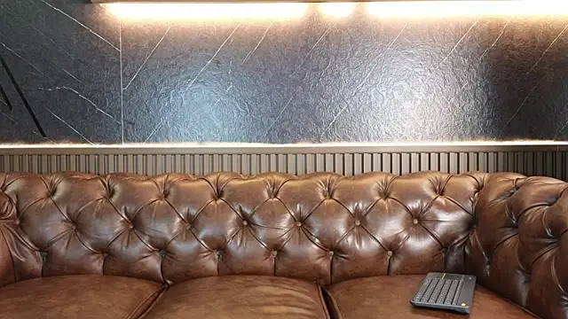 Snapshot of LucaAlessi chatting on 04/16/26, 01:23 LucaAlessi online show from 04/16/26, 01:23