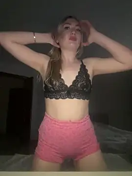 Mira royy online show from 05/28/26, 04:15
